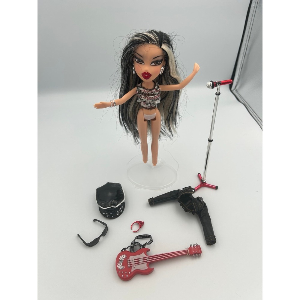 Bratz 20 yearz Special Edition Rock Angelz Jade fashion doll